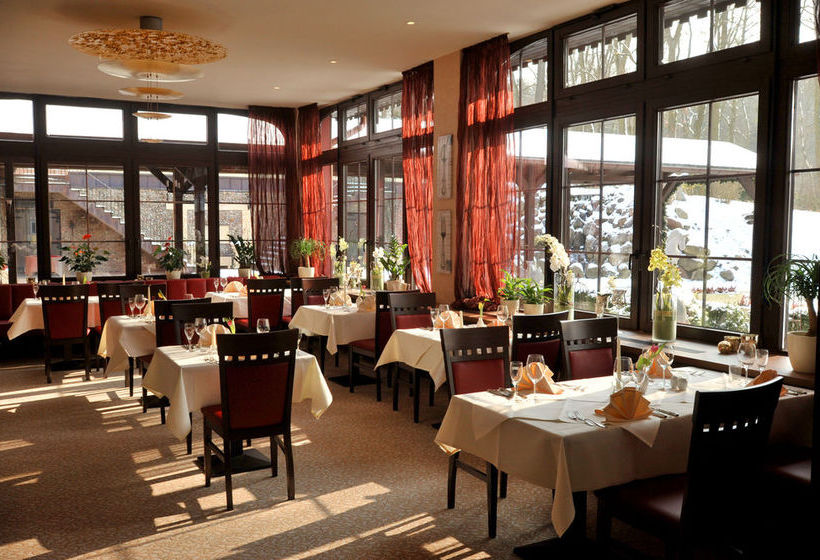 The Lakeside Burghotel zu Strausberg 4