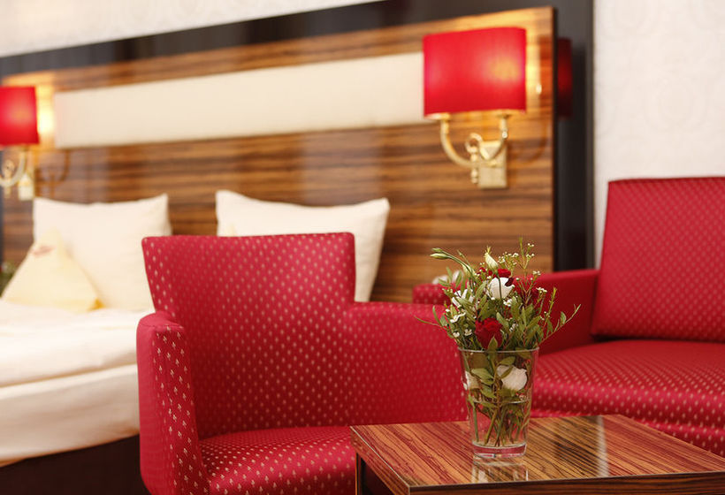 The Lakeside Burghotel zu Strausberg 9