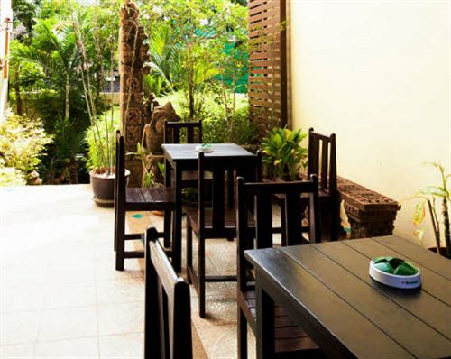 Hotel Poppa Palace 12