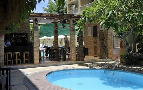 Hotel Poppa Palace 8