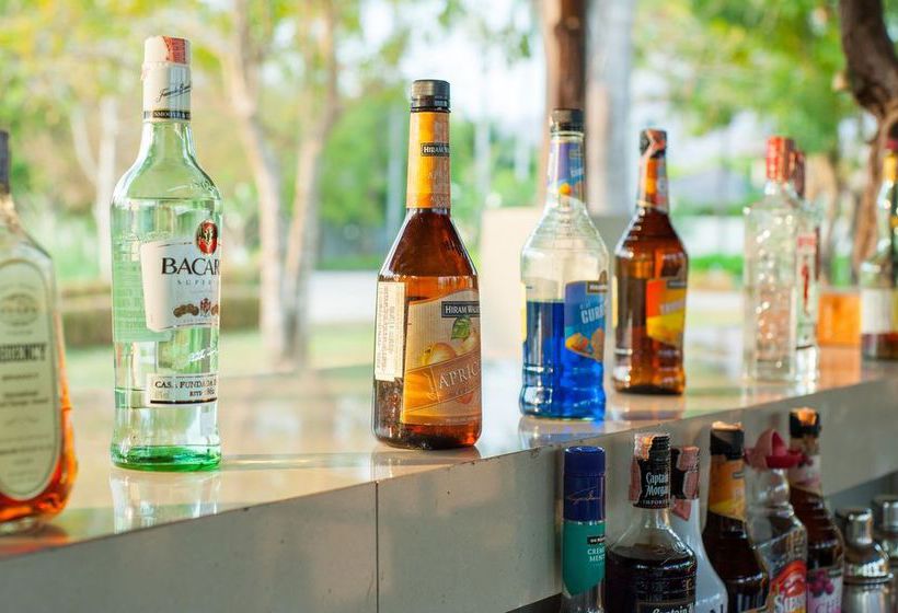 Aka Hotel Resort & Spa 8