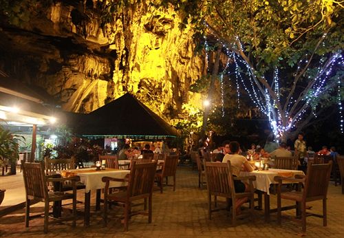 Tonsai Bay Resort 17