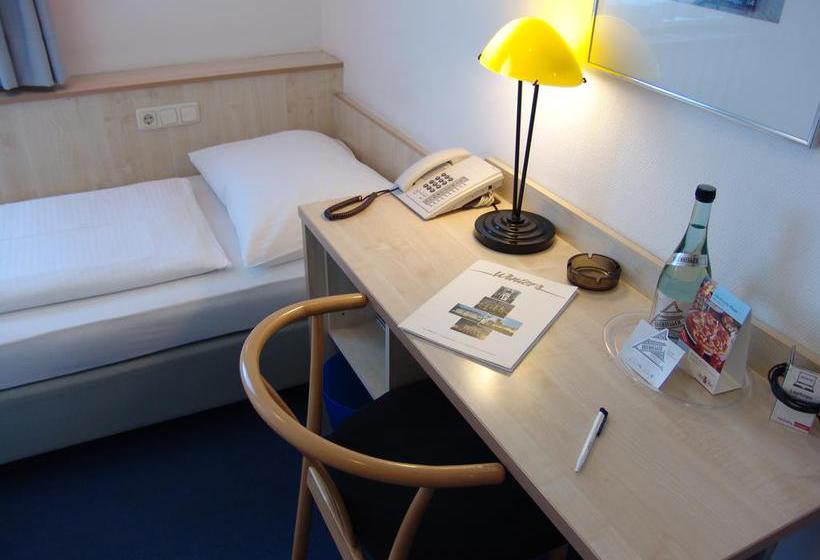 Hotel Enjoy Berlin City Messe 14