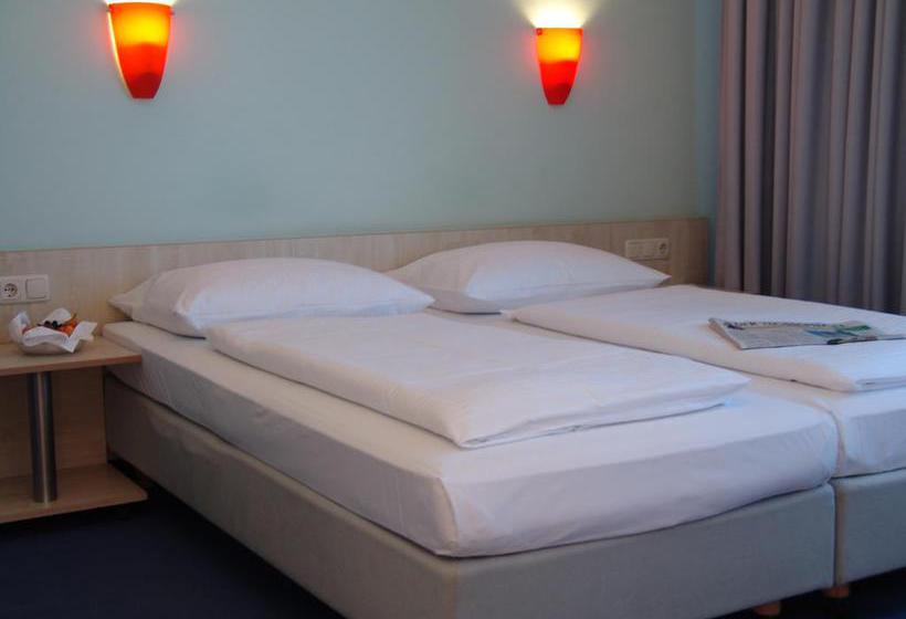 Hotel Enjoy Berlin City Messe 15