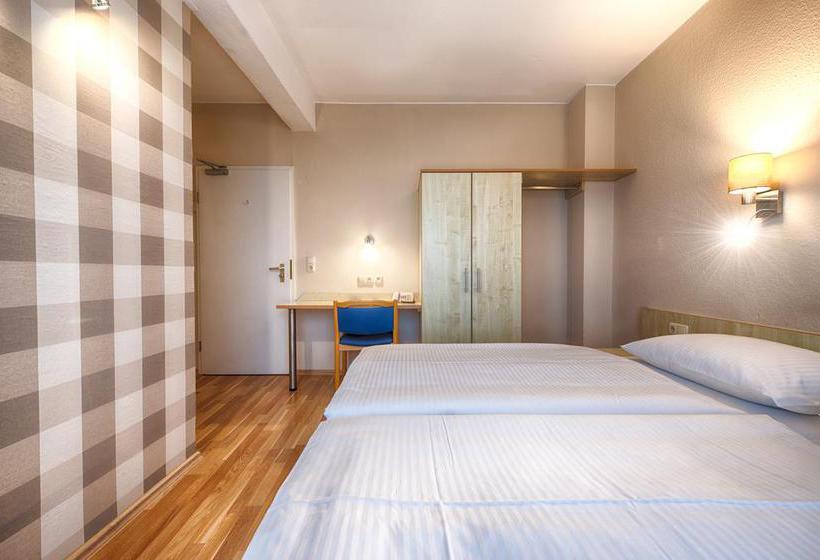 Hotel Enjoy Berlin City Messe 5