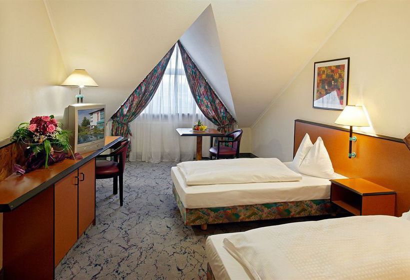 Hotel H+ Stuttgart Herrenberg 7