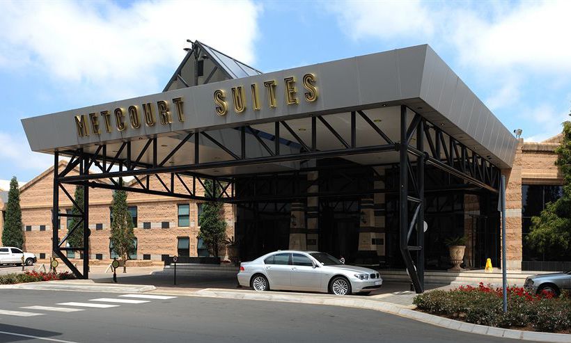 Hotel Peermont Metcourt Suites At Emperors Palace Kempton Park