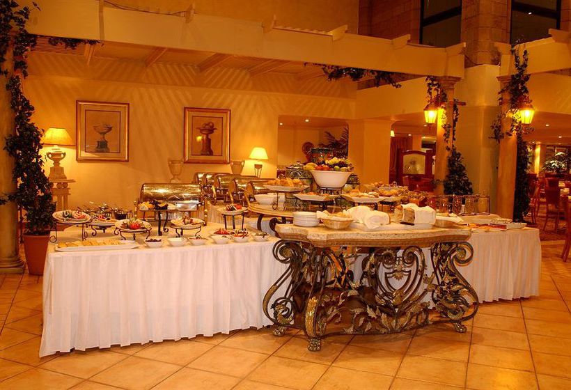 Hotel Peermont Metcourt Suites At Emperors Palace 9