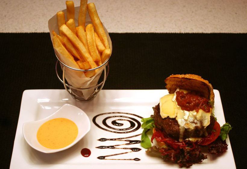 Protea Hotel Fire & Ice Cape Town 15