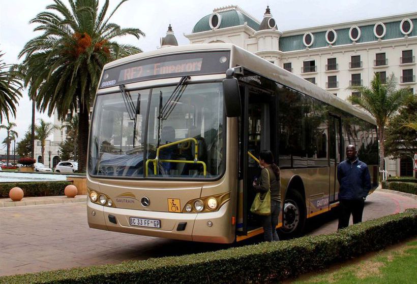 Hotel Peermont Mondior at Emperors Palace 1