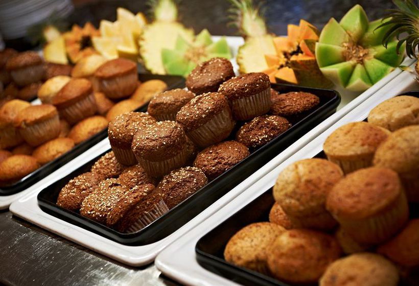 Hotel Peermont Mondior at Emperors Palace 10