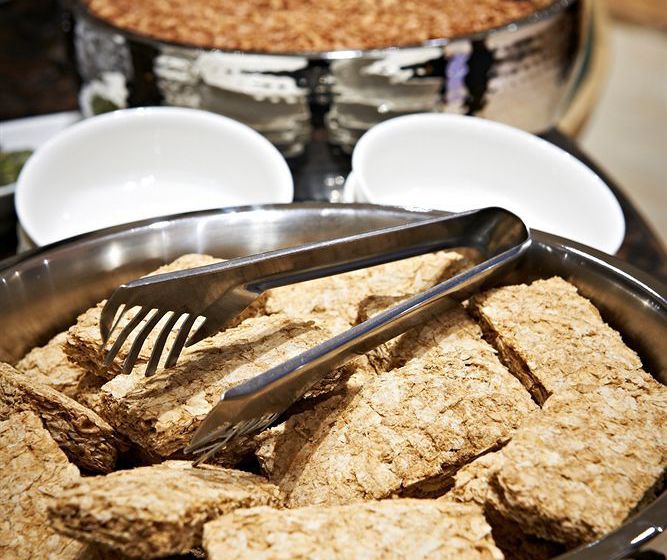 Hotel Peermont Mondior at Emperors Palace 11