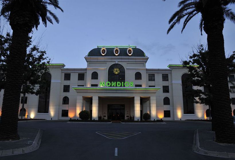 Hotel Peermont Mondior at Emperors Palace 19