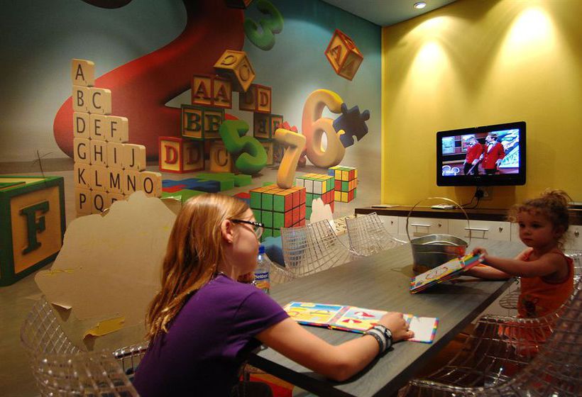 Hotel Peermont Mondior at Emperors Palace 4