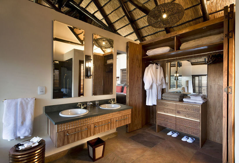 Hotel Tshukudu Bush Lodge 10