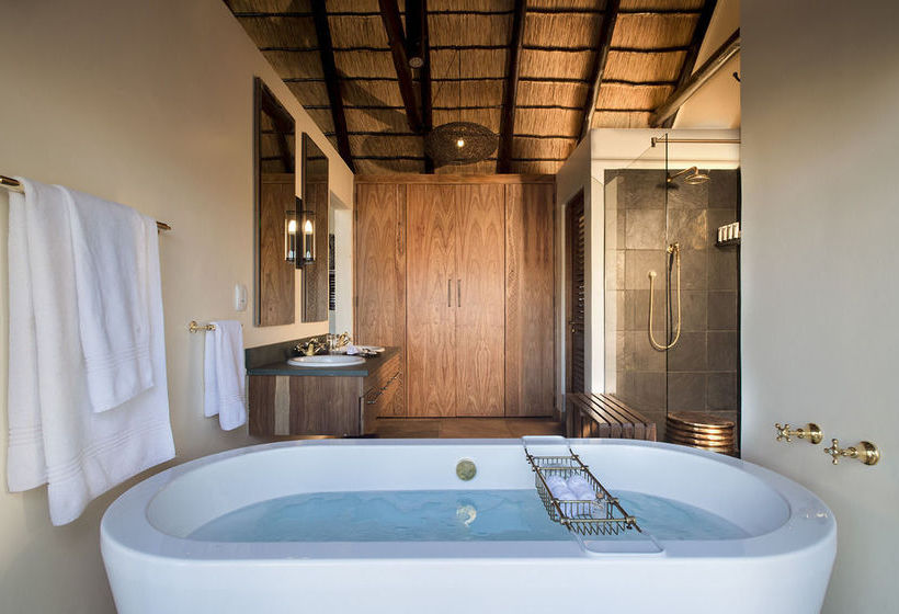 Hotel Tshukudu Bush Lodge 11