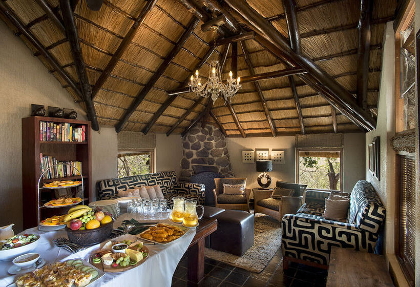 Hotel Tshukudu Bush Lodge 13