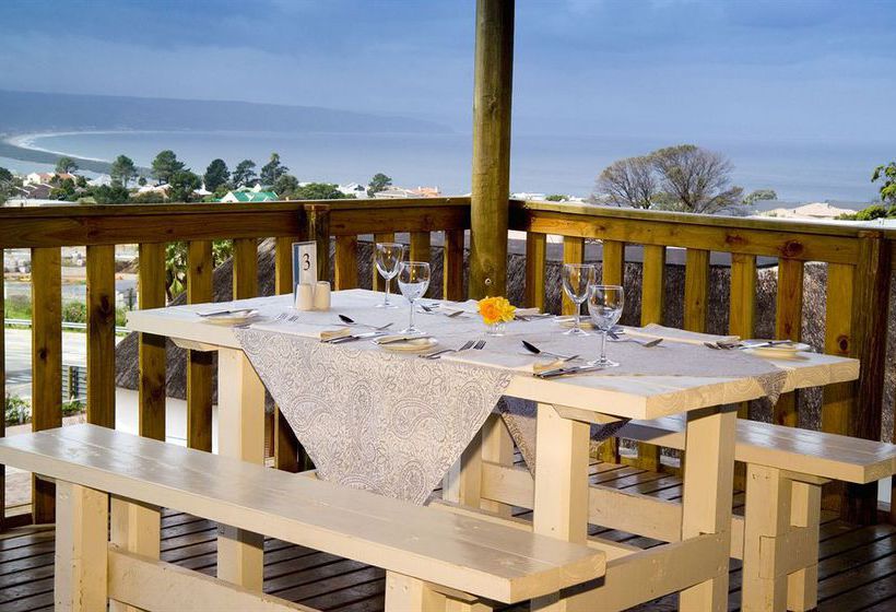 Whalesong Hotel & Hydro 1