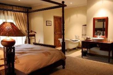 Hotel Mpongo Private Game Reserve 12