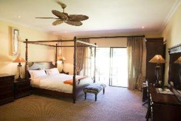 Hotel Mpongo Private Game Reserve 13