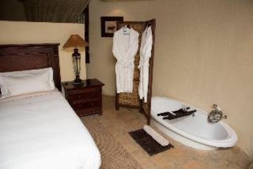 Hotel Mpongo Private Game Reserve 14