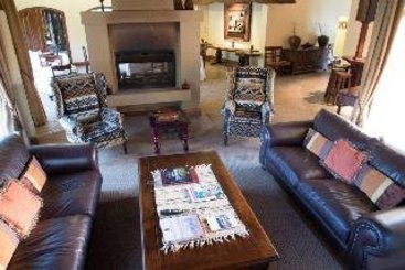 Hotel Mpongo Private Game Reserve 7