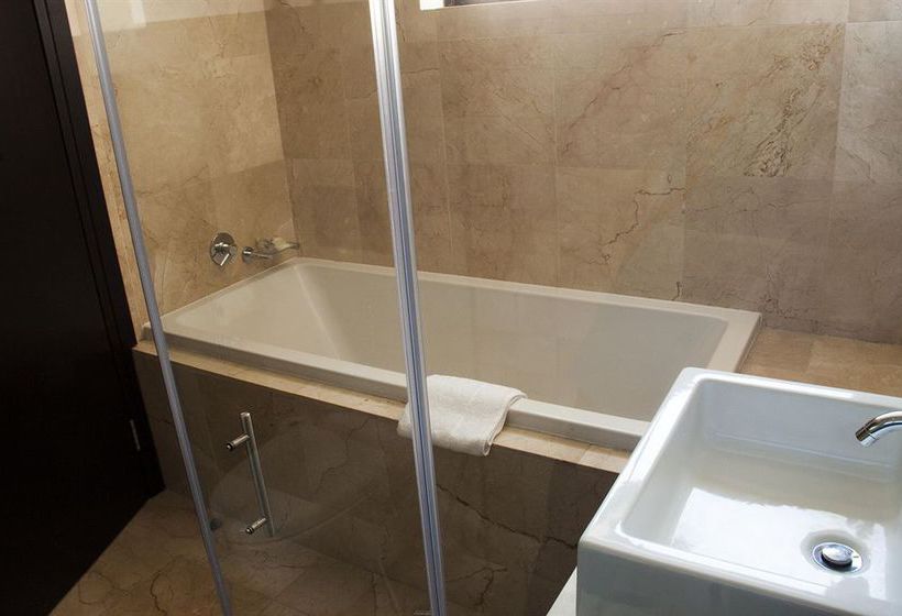 Urban Chic Boutique Hotel 17