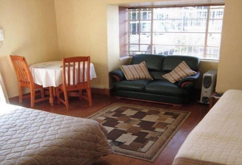 Hotel Margaret S Place 12