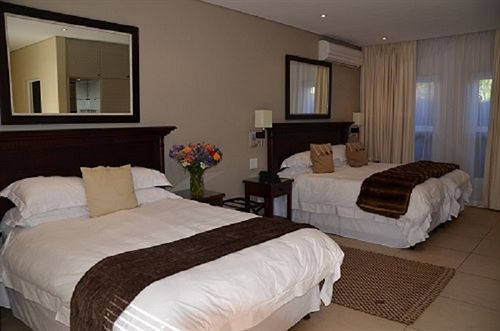 Lemoenkloof Historical Hotel & Conference Centre 16