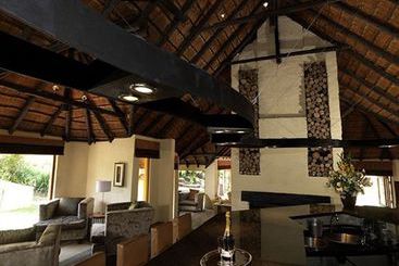 Hotel Shumba Valley Lodge 2