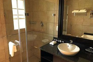 Hotel Shumba Valley Lodge 9