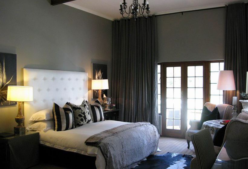 Hotel Lairds Lodge 3