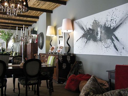 Hotel Lairds Lodge 8