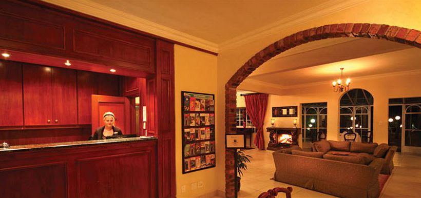 Fabz Estate Hotel & Restaurant 10