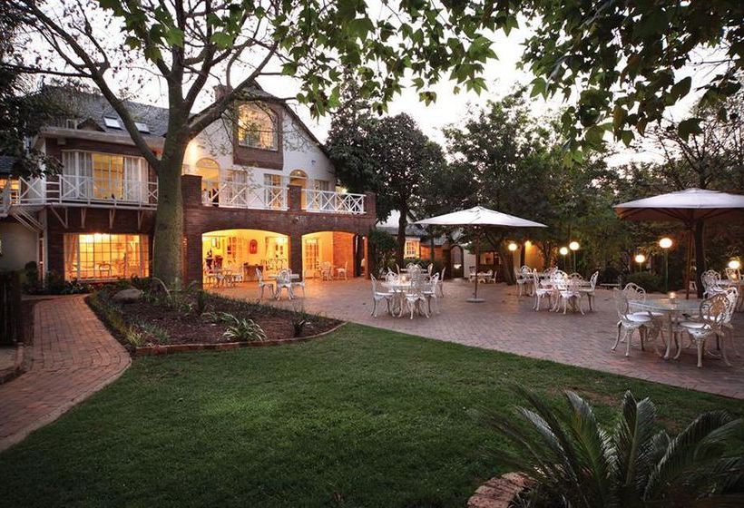 Fabz Estate Hotel & Restaurant 3