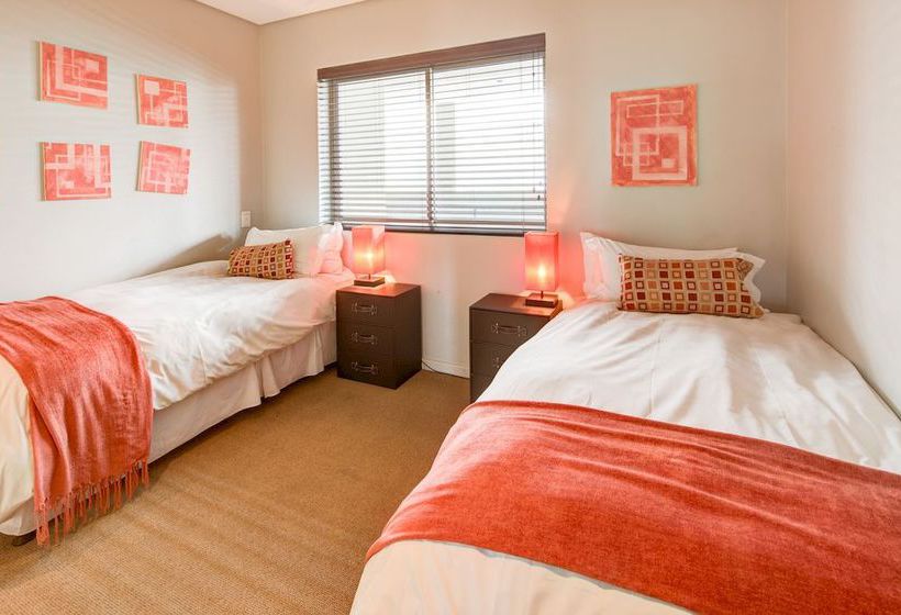 Hotel Harbouredge 13