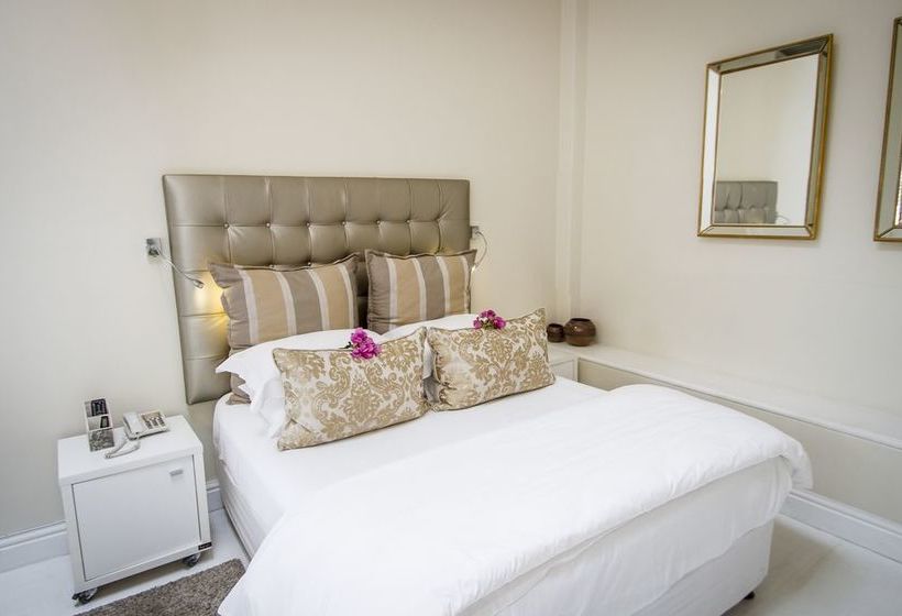 Hotel The Walden House 9