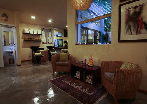 Hotel Point B Guest House 20