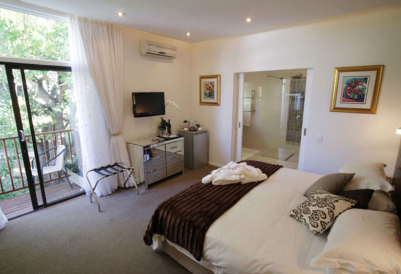 Hotel Point B Guest House 3