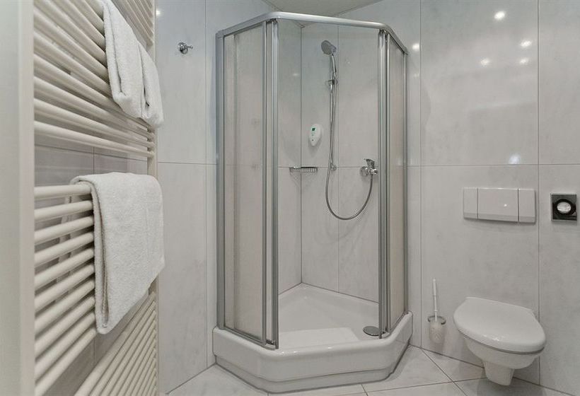 Hotel Azimut Dresden 6