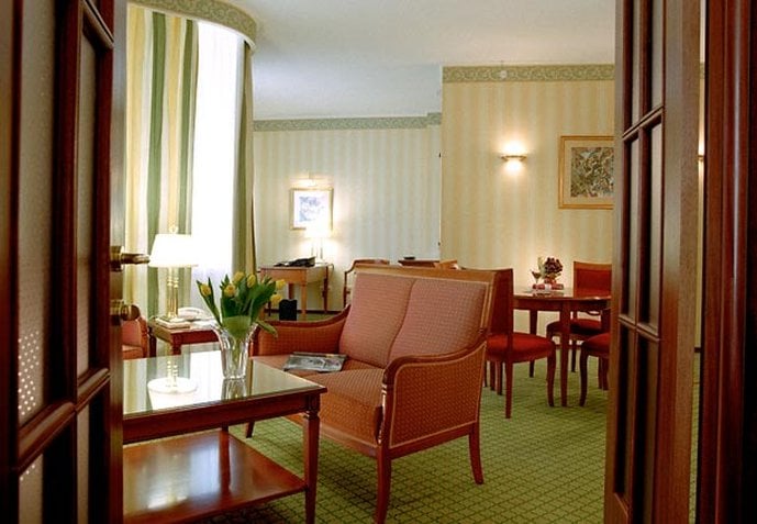 Hotel Renaissance Samara 5