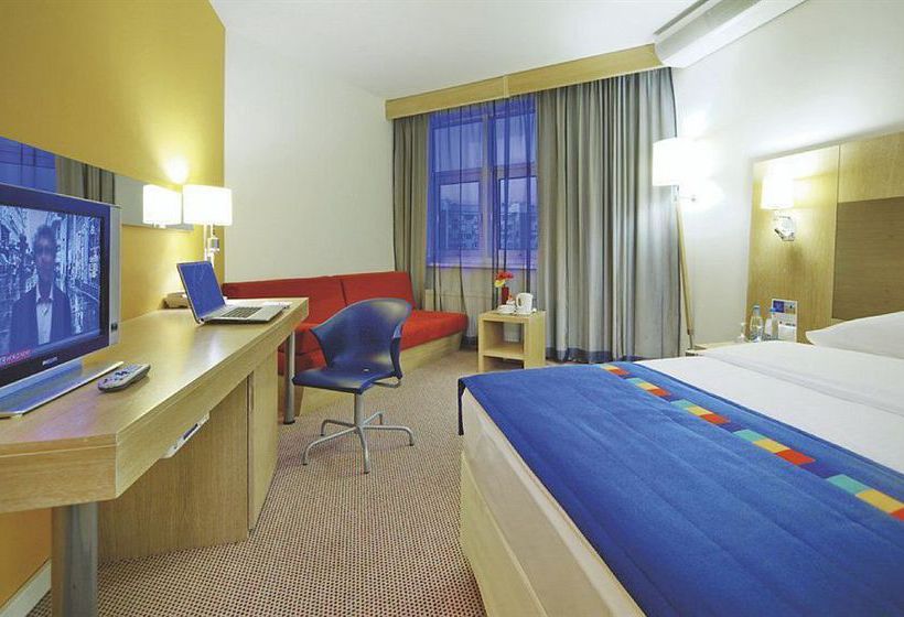 Hotel Park Inn by Radisson Ekaterinburg 1