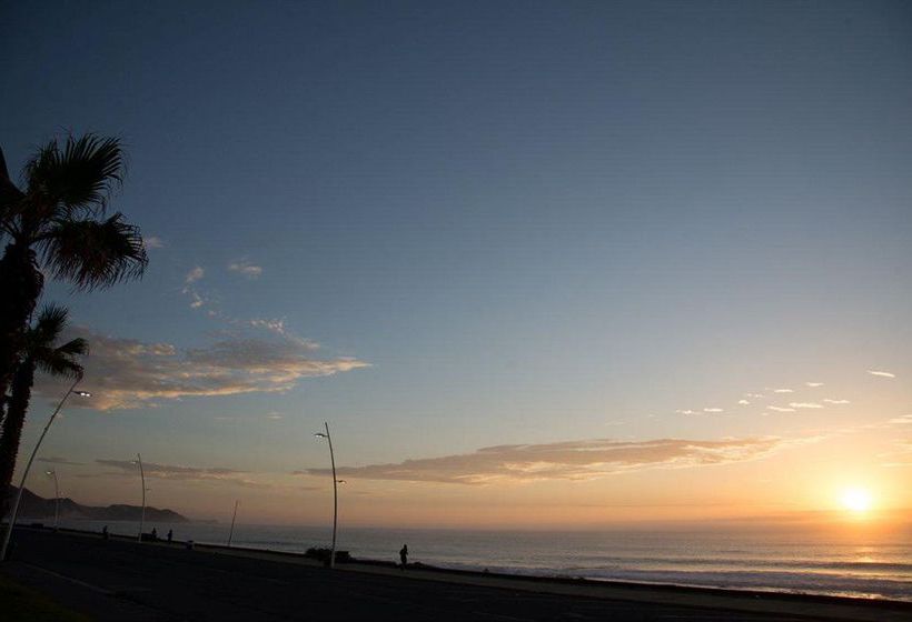 Premier Hotel Regent 18