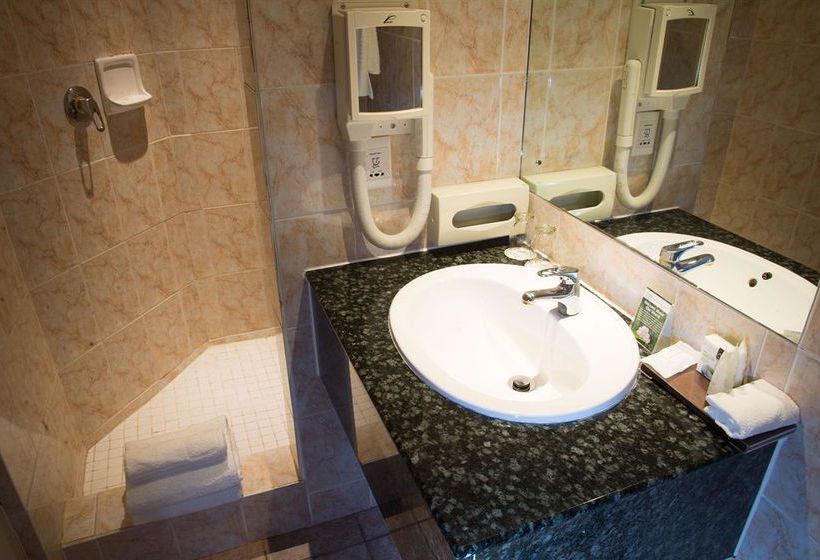 Premier Hotel Regent 4