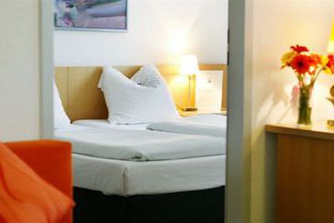 Hotel Boarding House Platanenhof 5