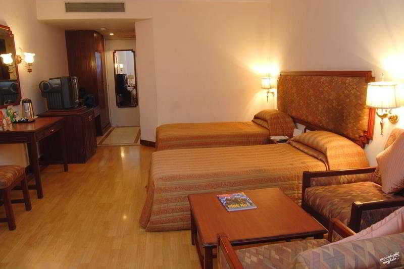 The Pride Hotel Nagpur 4