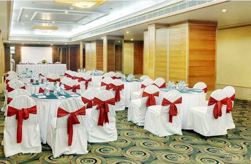 The Pride Hotel Nagpur 8