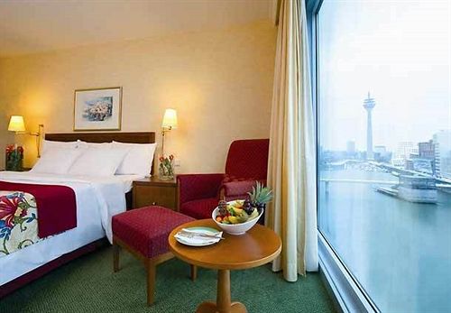 Hotel Courtyard By Marriott Duesseldorf Hafen 20