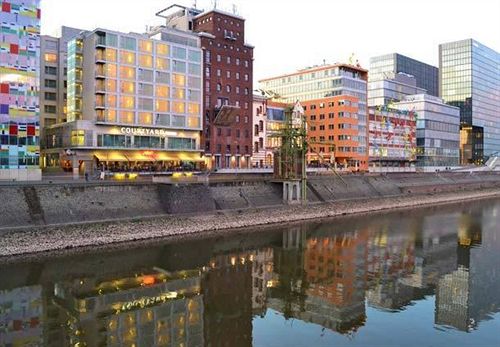 Hotel Courtyard By Marriott Duesseldorf Hafen 8