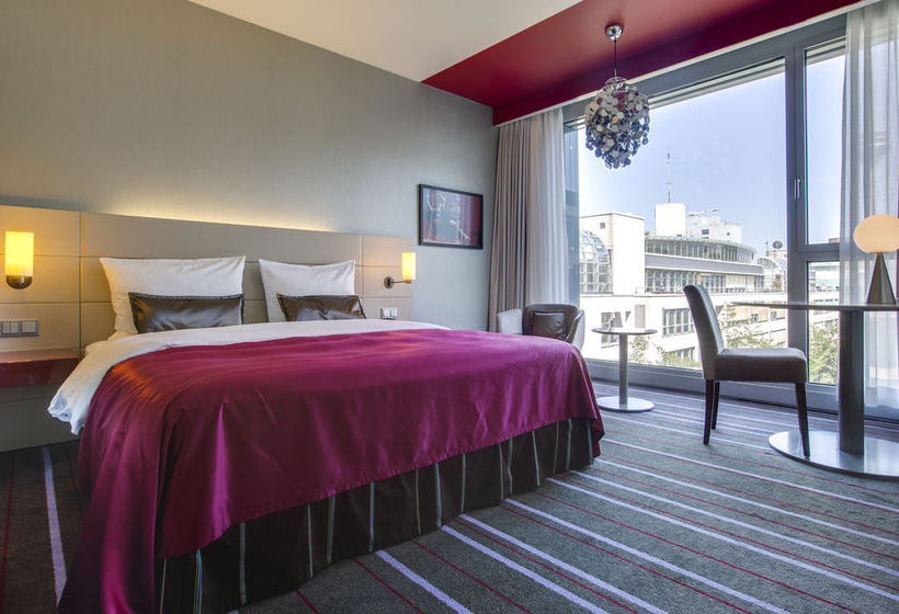 Radisson Blu Media Harbour Hotel 13